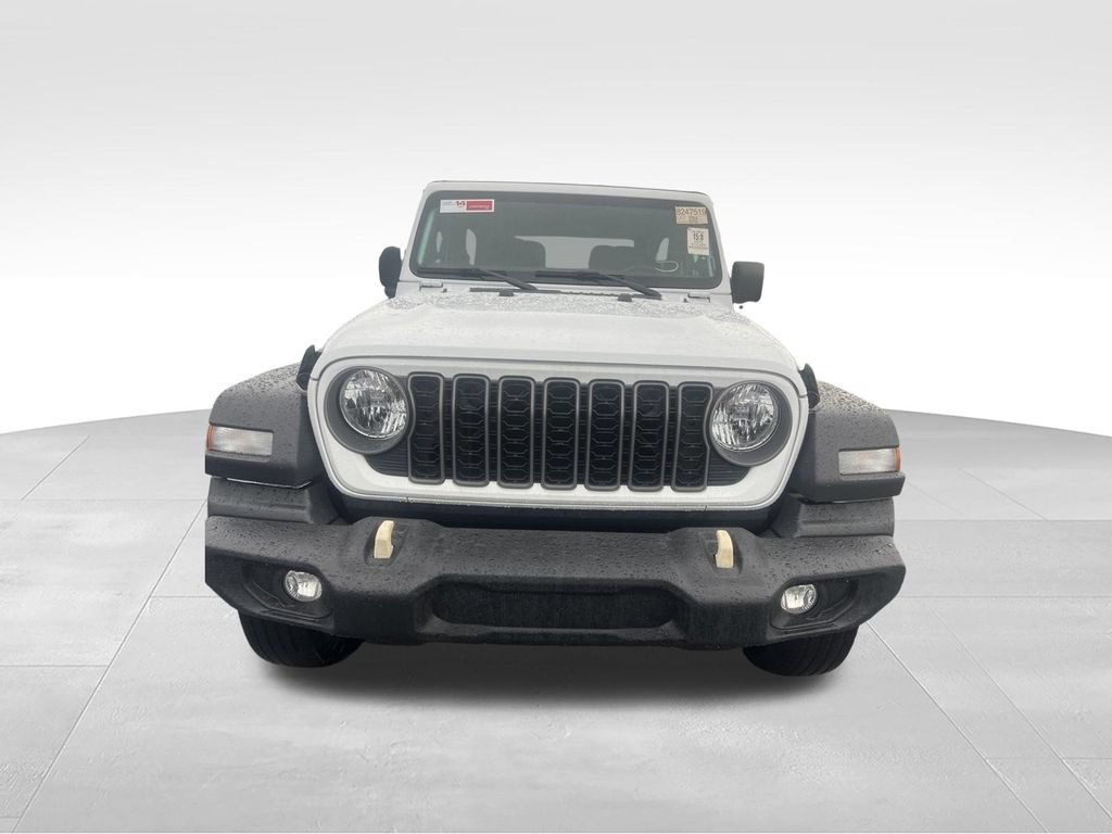 Used 2025 Jeep Wrangler Sport AWD/4WD image 17