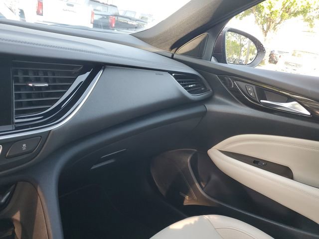 Used 2019 Buick Regal Avenir w/ Driver Confidence Package II FWD image 25