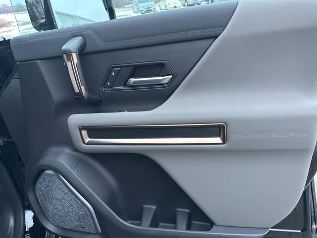 Used 2024 GMC Hummer EV 2X w/ LPO, Illumination Package image 42