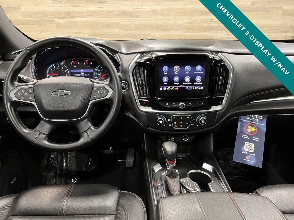 Used 2023 Chevrolet Traverse RS image 2