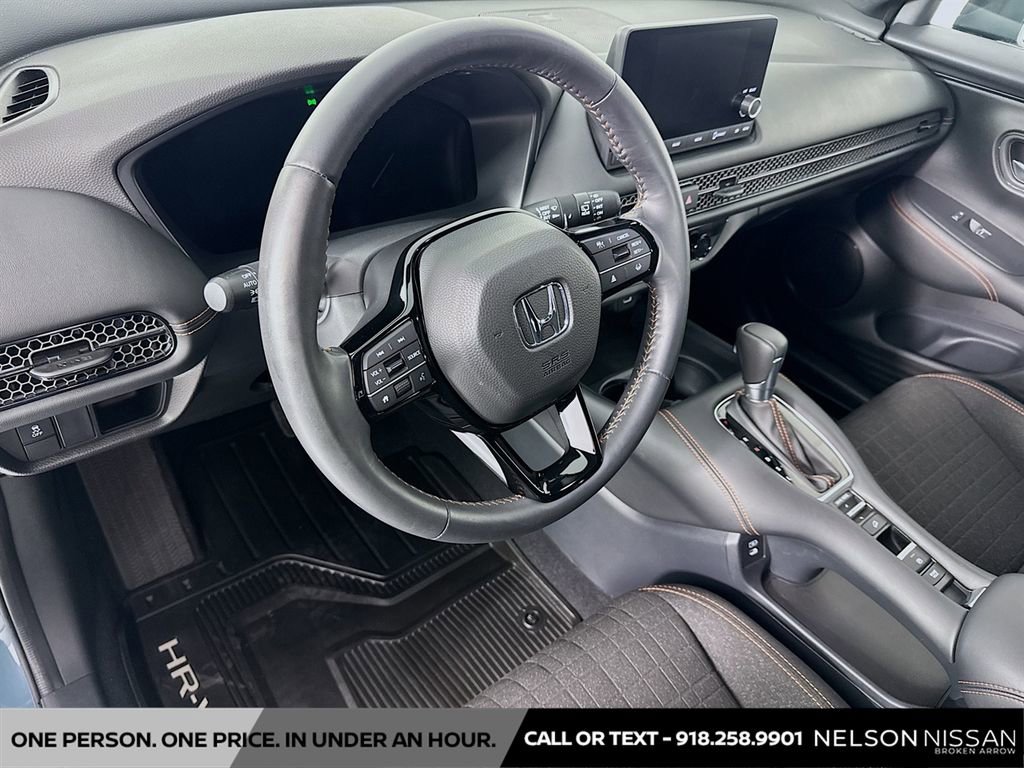 Used 2024 Honda HR-V Sport image 9