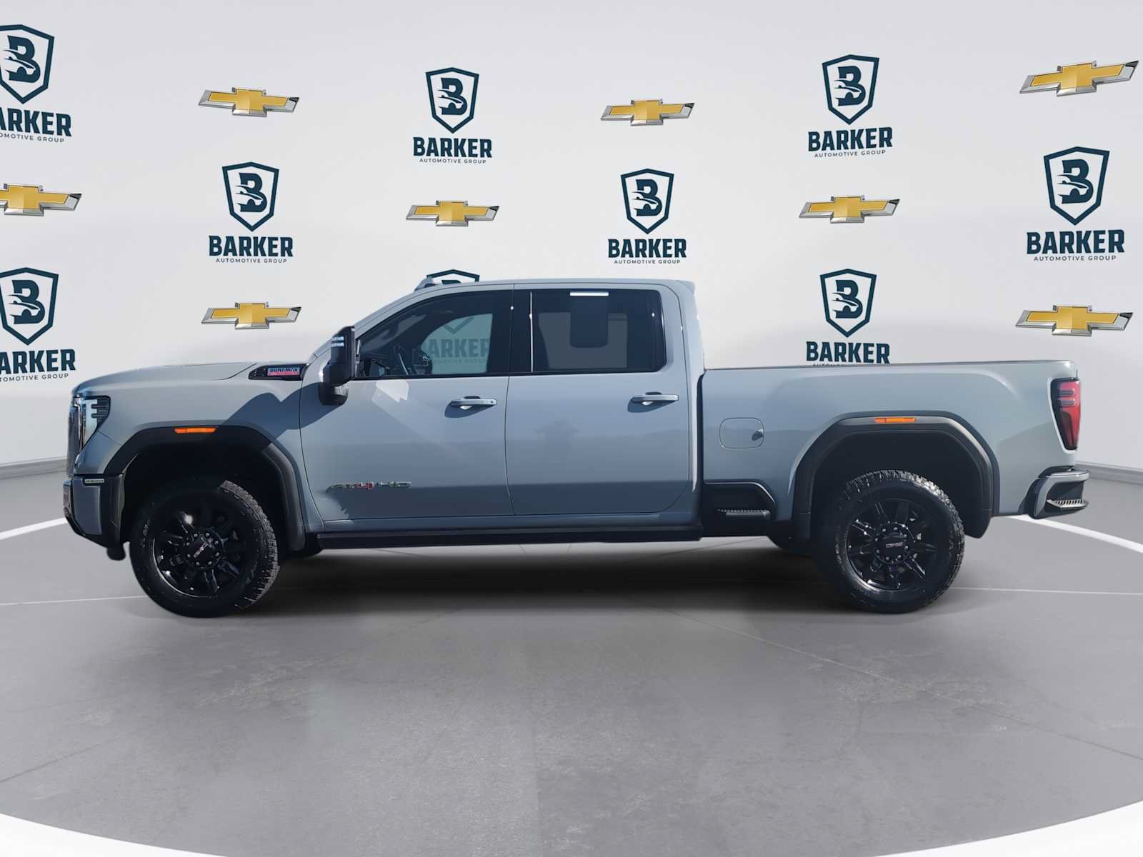 Used 2025 GMC Sierra 2500 AT4 w/ AT4 Premium Plus Package AWD/4WD image 5