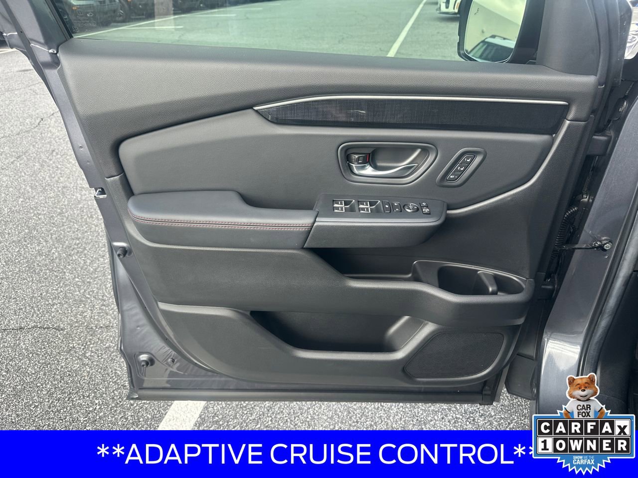 Used 2025 Honda Pilot Black Edition image 10