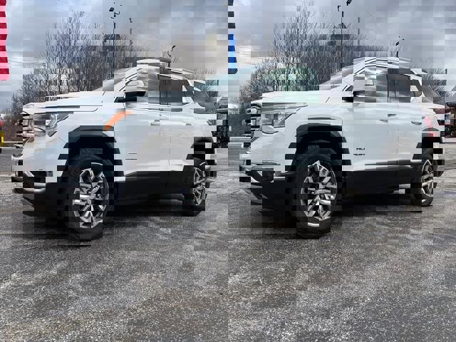 Used 2017 GMC Acadia SLE w/ LPO, Floor Liner Package image 3