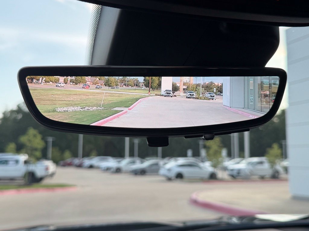 Used 2022 Cadillac XT4 Premium Luxury w/ Enhanced Visibility Package FWD image 32