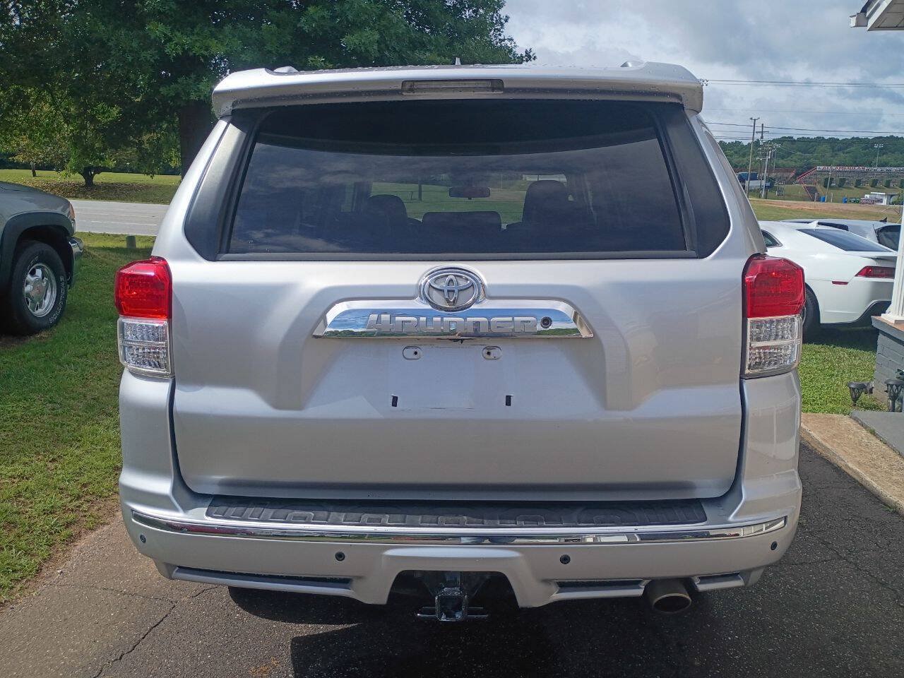 Used 2010 Toyota 4Runner SR5 w/ Premium Pkg w/Leather AWD/4WD image 7