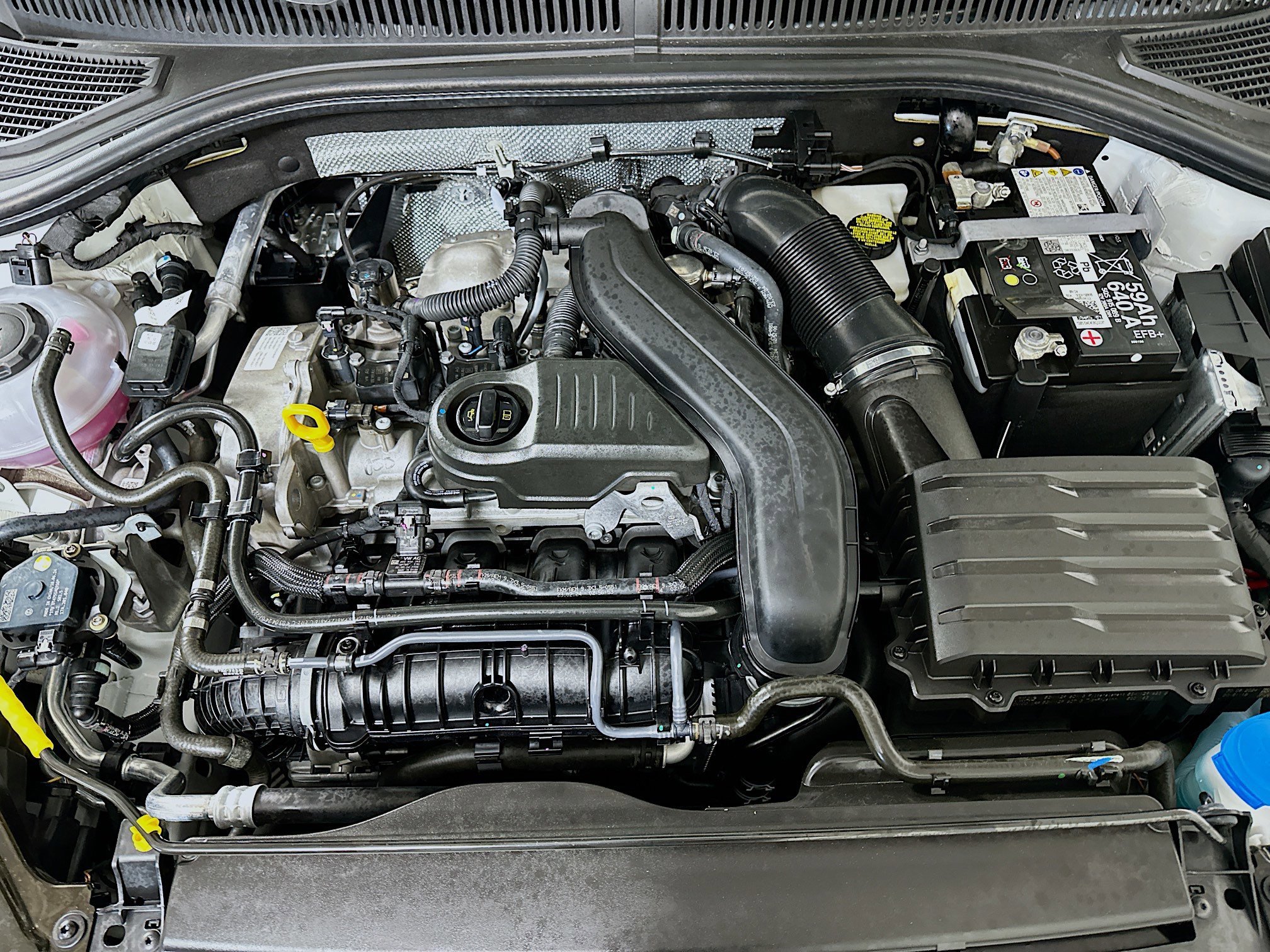 Used 2025 Volkswagen Jetta Sport image 31