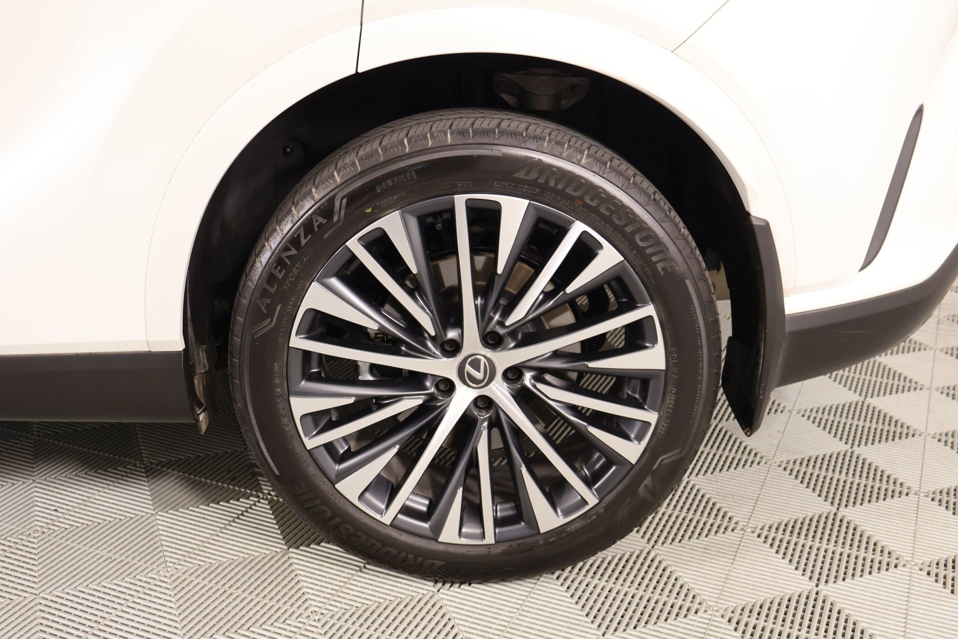 Used 2023 Lexus RX 350 Premium Plus w/ Cold Area Package FWD image 19