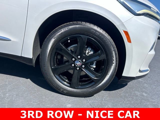 Used 2023 Buick Enclave Essence w/ Sport Touring Edition FWD image 8