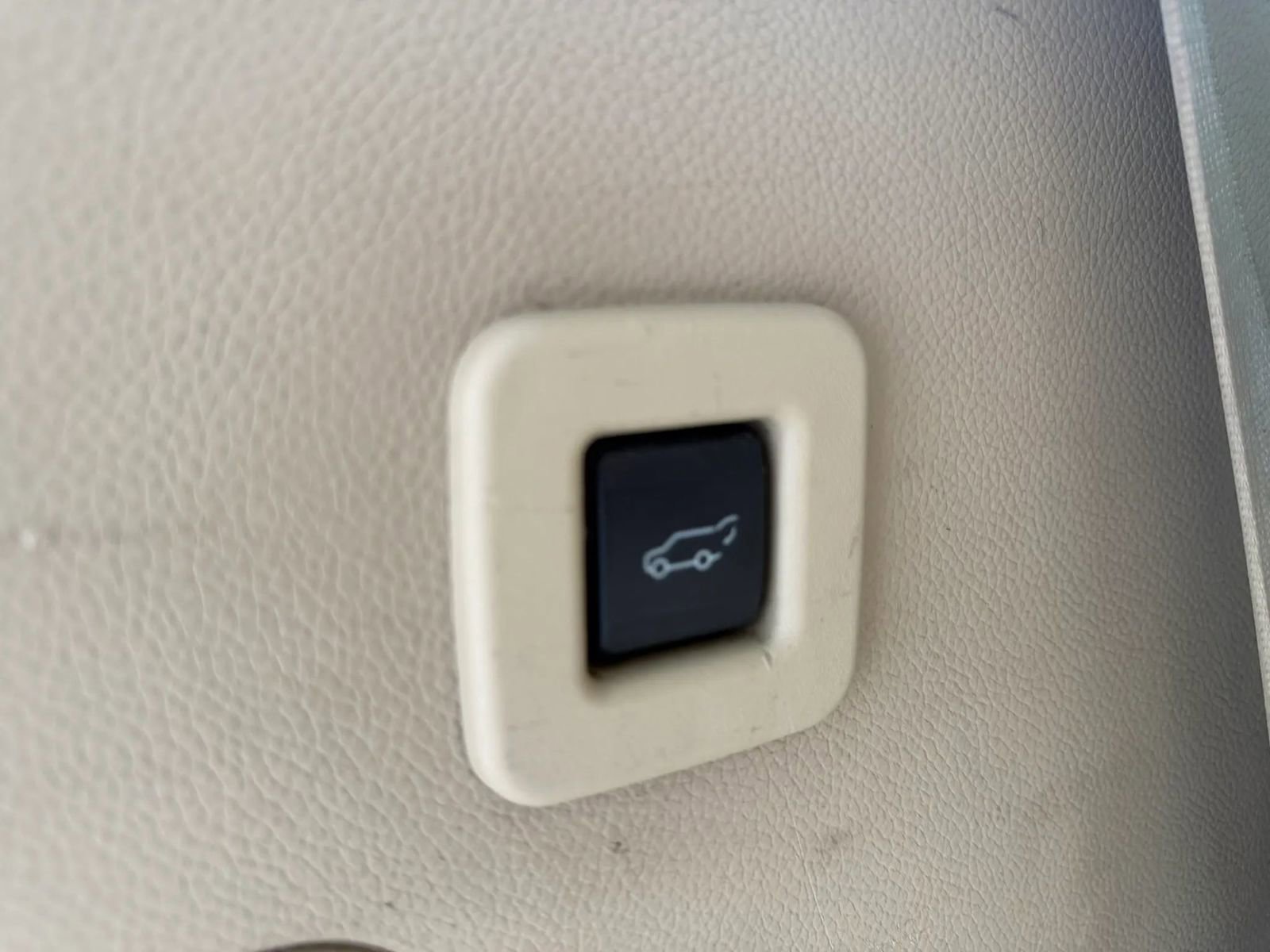 Used 2016 Ford Expedition XLT w/ Equipment Group 202A image 18