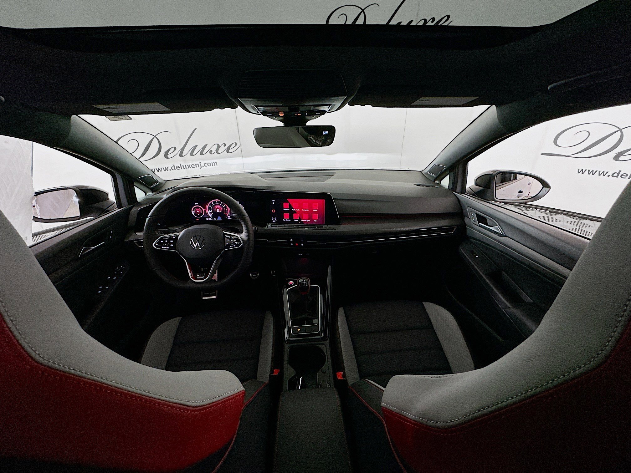 Used 2024 Volkswagen GTI SE image 19