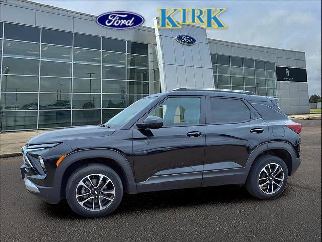 Used 2024 Chevrolet TrailBlazer LT image 1