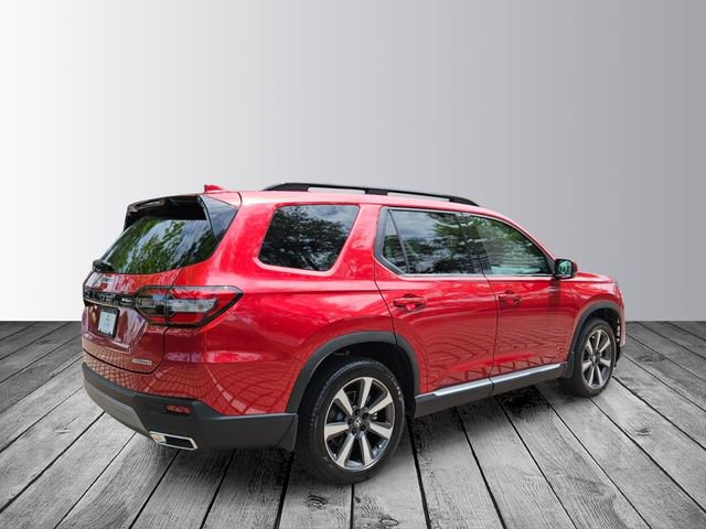 Certified 2025 Honda Pilot Touring image 5