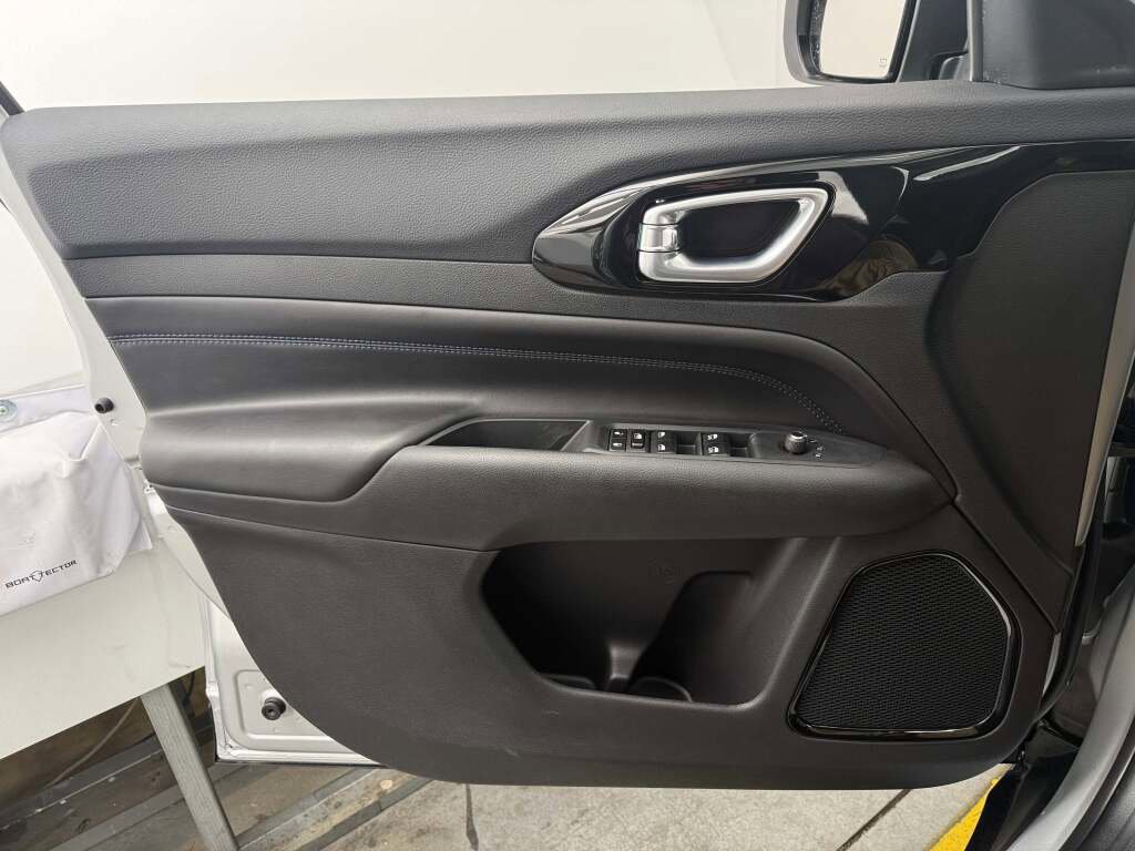 New 2026 Jeep Compass Latitude image 27