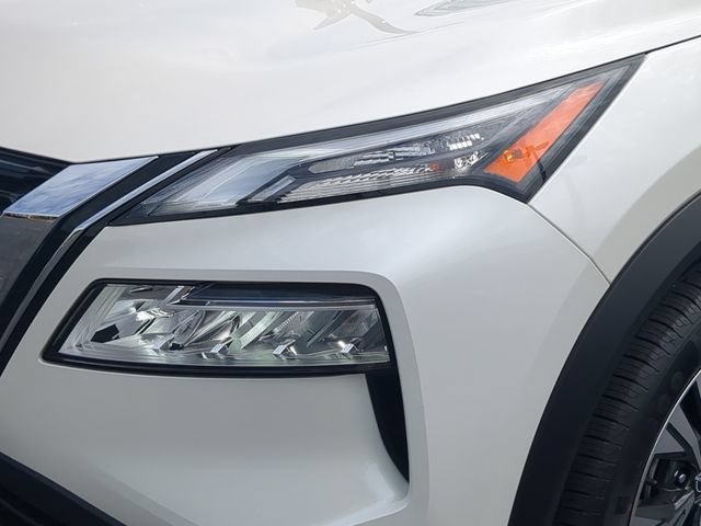 Used 2023 Nissan Rogue SV w/ SV Premium B Package FWD image 10