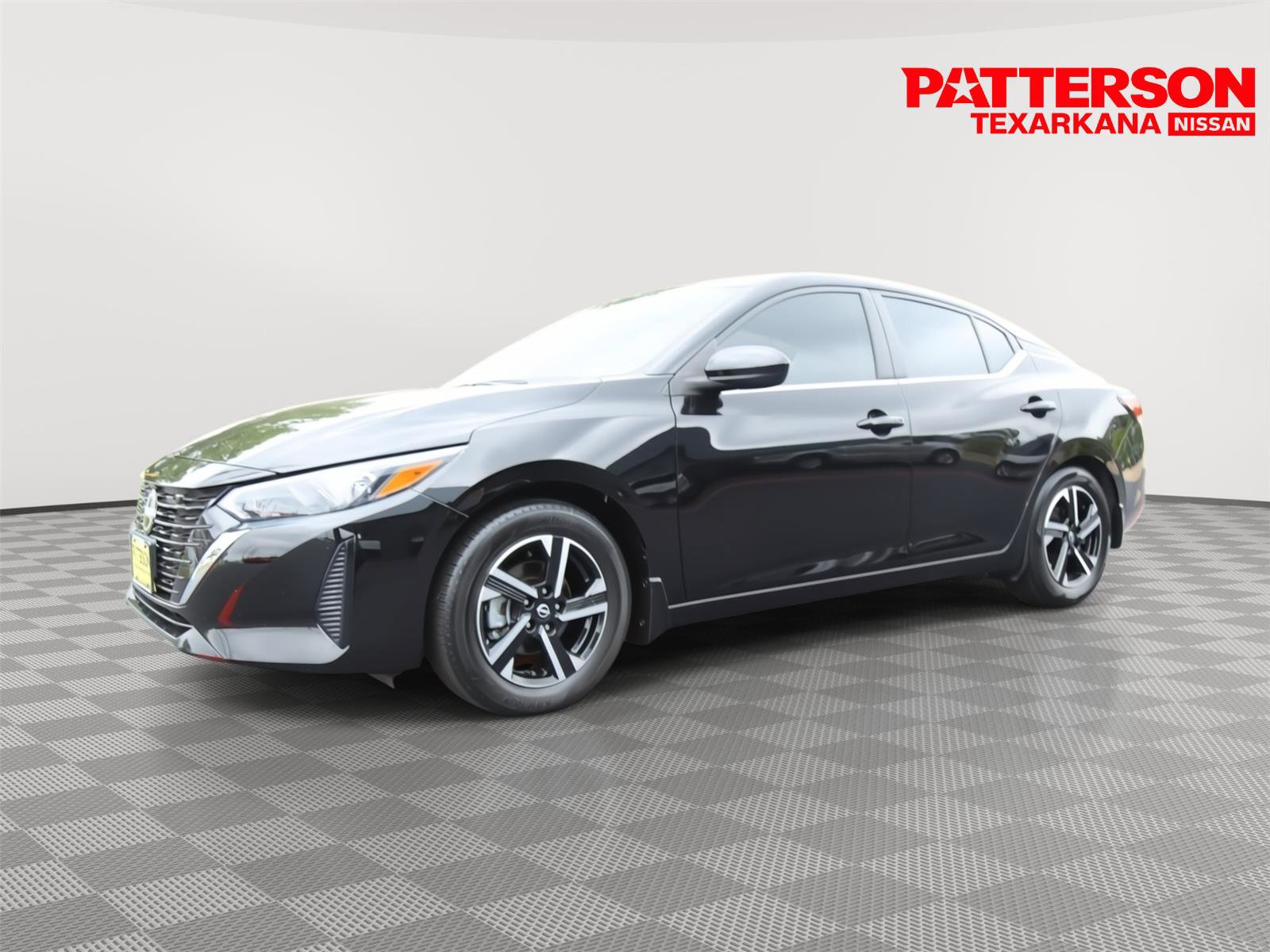 Used 2025 Nissan Sentra SV FWD image 1