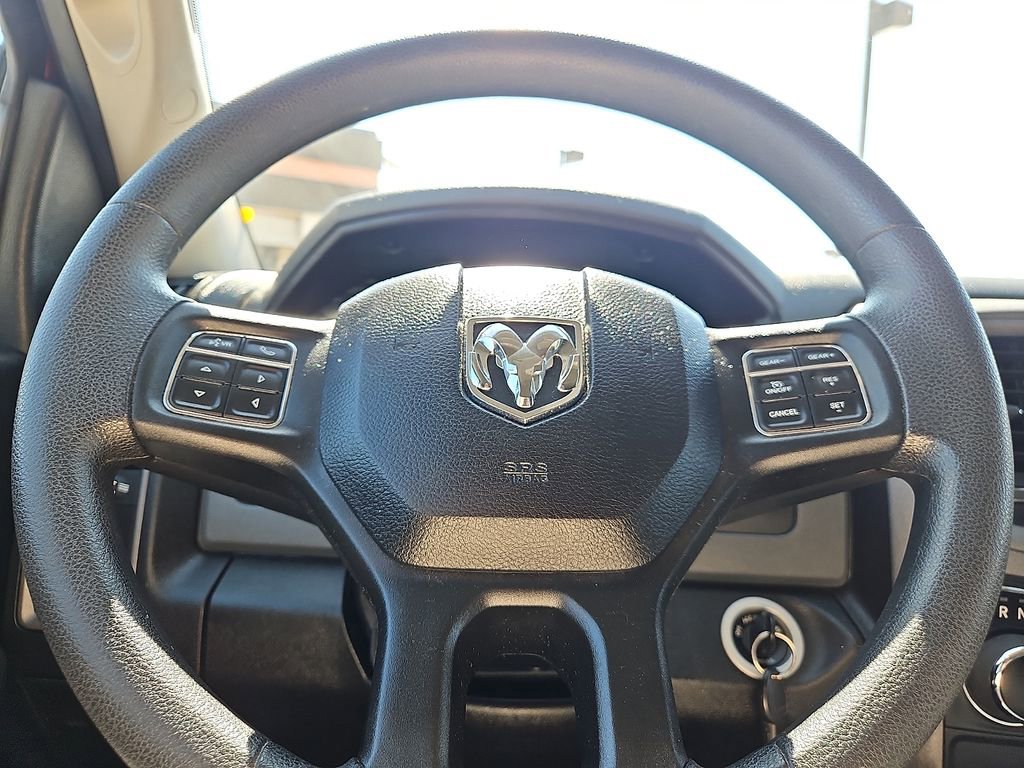 Used 2019 RAM 1500 Tradesman w/ Chrome Appearance Group RWD image 19