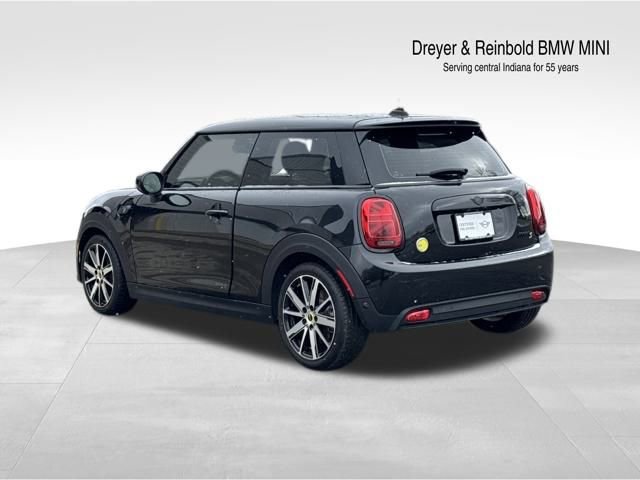 Used 2023 MINI Cooper SE image 5