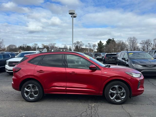 Used 2023 Ford Escape ST-Line Select image 4