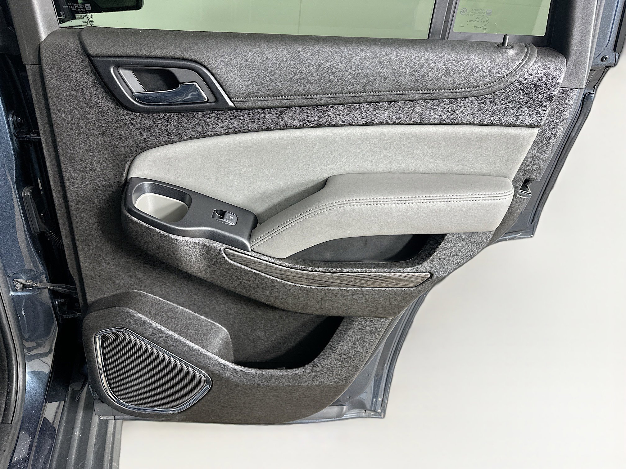 Used 2019 Chevrolet Tahoe LT image 32