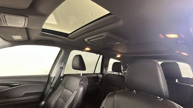 Used 2017 Honda Pilot Elite image 12