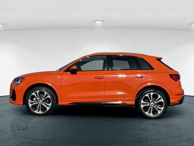 Used 2021 Audi Q3 2.0T Premium Plus w/ Premium Plus Package image 4