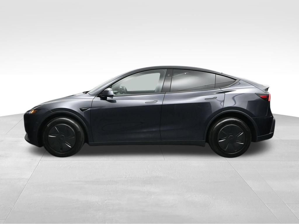 Used 2026 Tesla Model Y AWD image 2