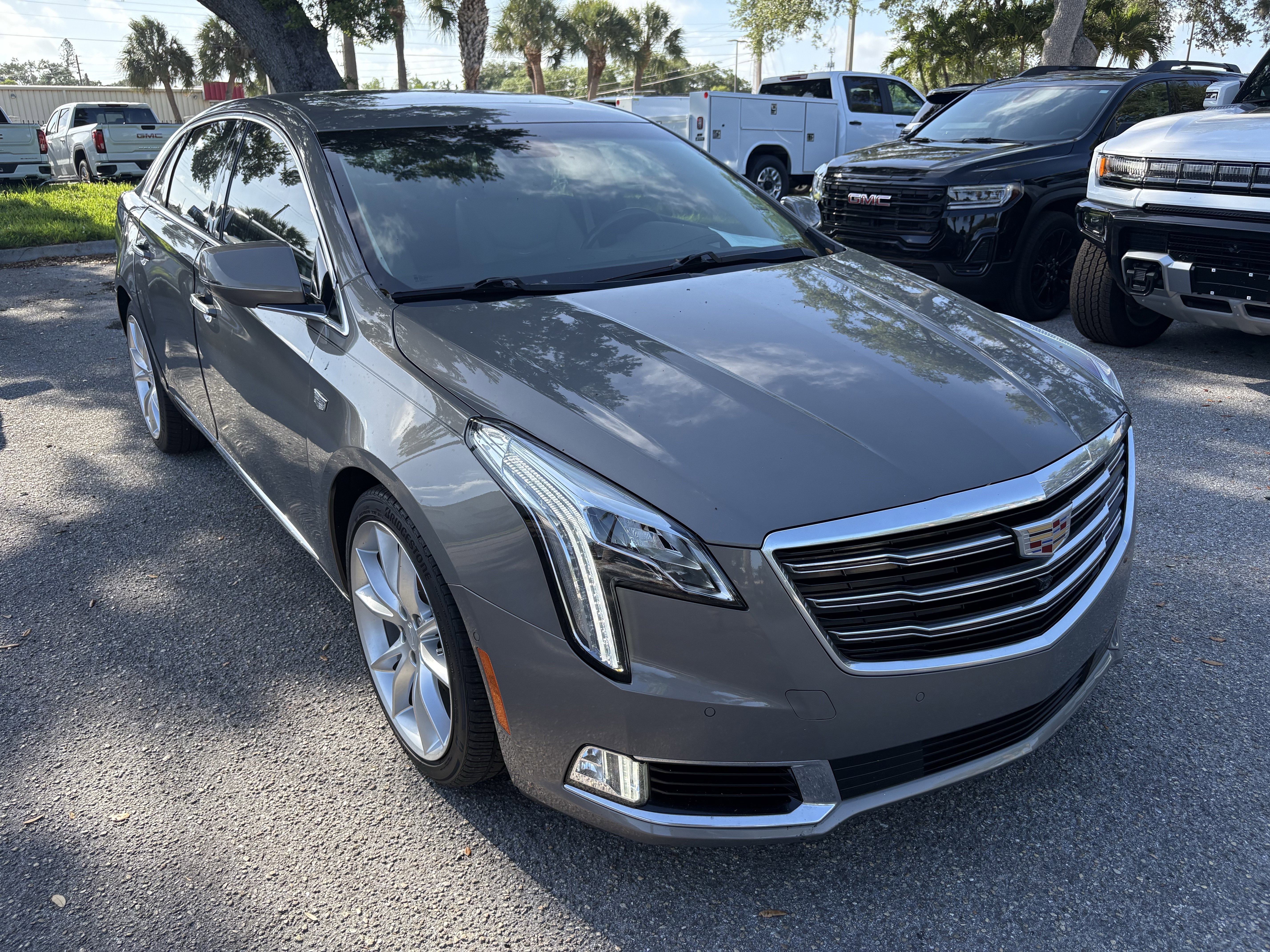 Used 2018 Cadillac XTS Premium Luxury w/ Driver Assist Package FWD video 1