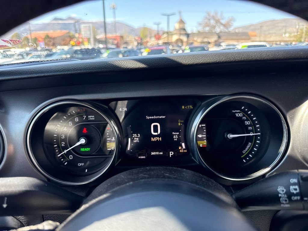 Used 2023 Jeep Wrangler Unlimited w/ Sun & Screen Package AWD/4WD image 15