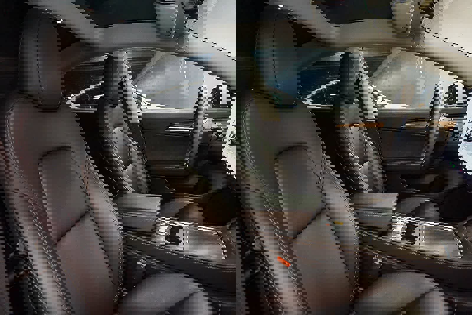 Used 2023 Tesla Model 3 Standard Range image 16