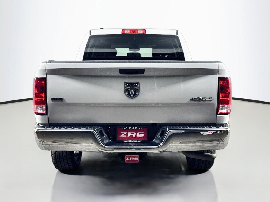 Used 2023 RAM 1500 Classic SLT AWD/4WD image 4