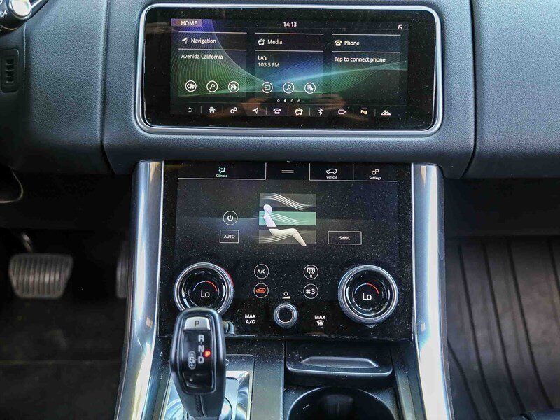 Used 2019 Land Rover Range Rover Sport SE AWD/4WD image 17
