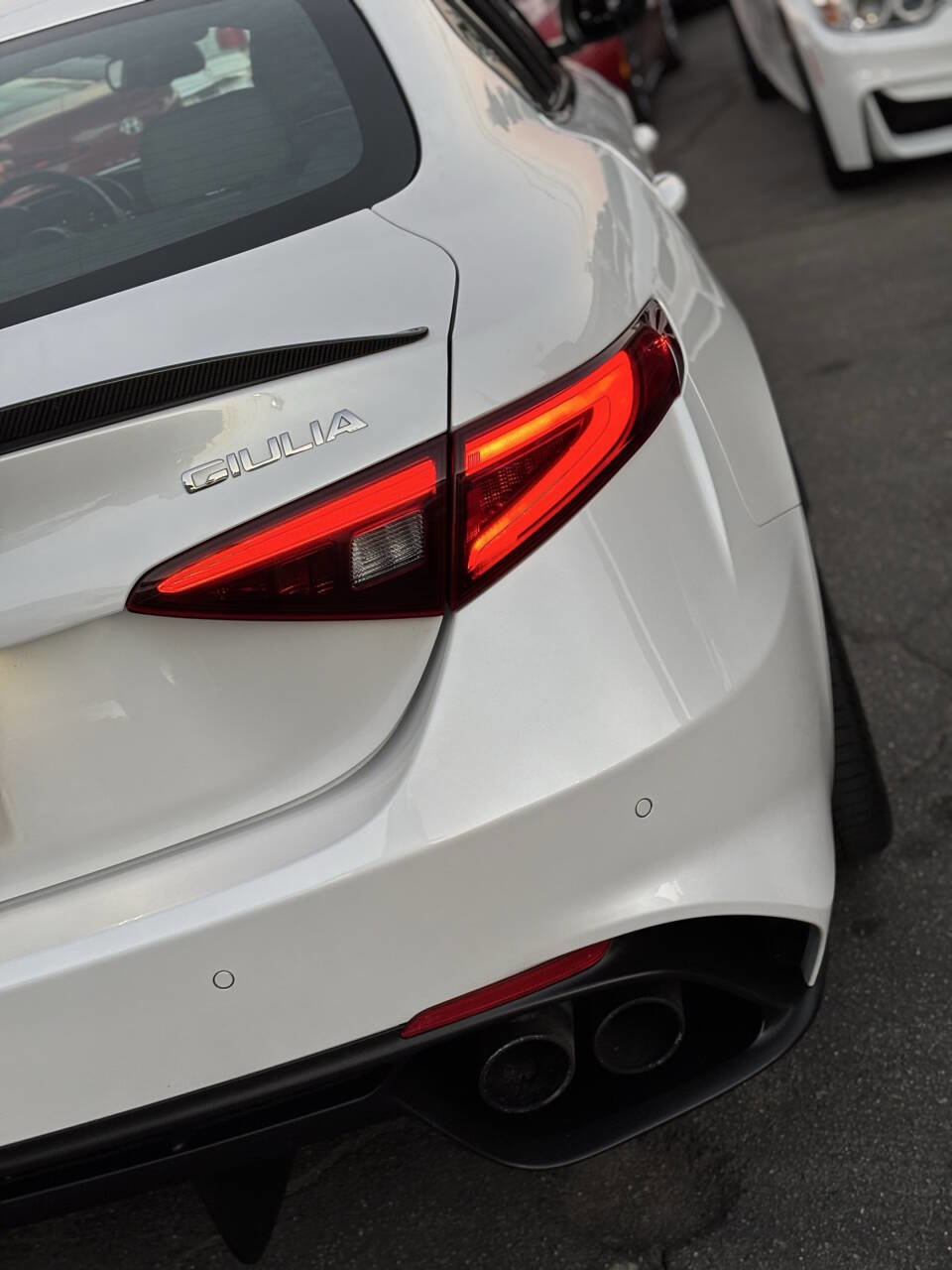 Used 2018 Alfa Romeo Giulia Quadrifoglio w/ Driver Assist Dynamic Package image 27