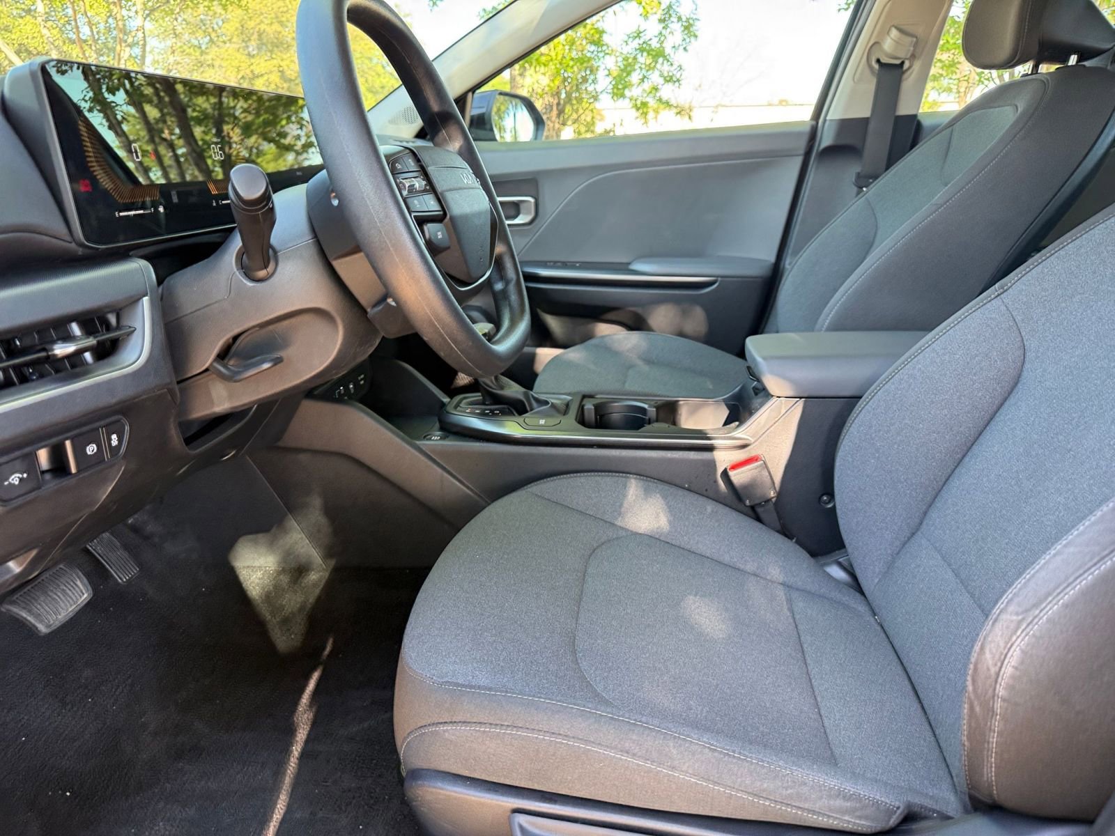 Used 2025 Kia K4 FWD image 29