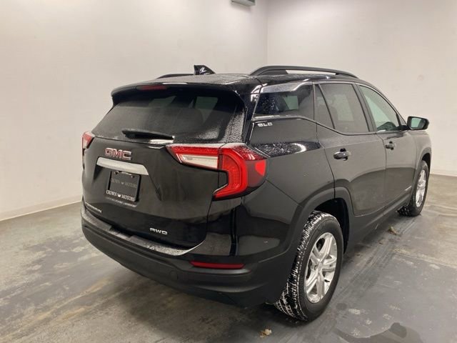 Used 2022 GMC Terrain SLE w/ Driver Convenience Package image 6
