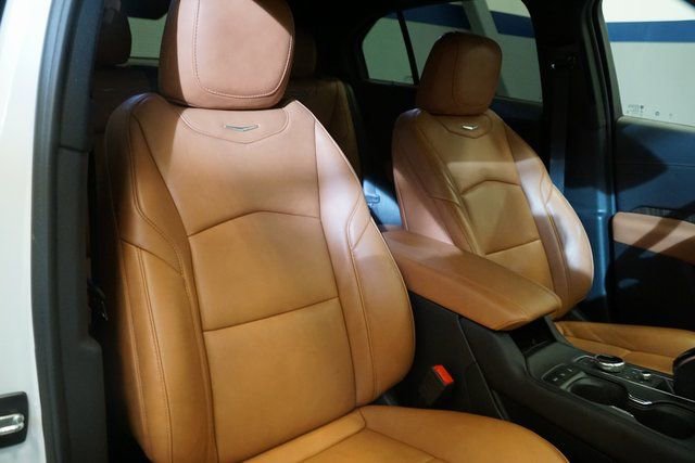 Used 2022 Cadillac XT4 Premium Luxury w/ Enhanced Visibility Package image 17