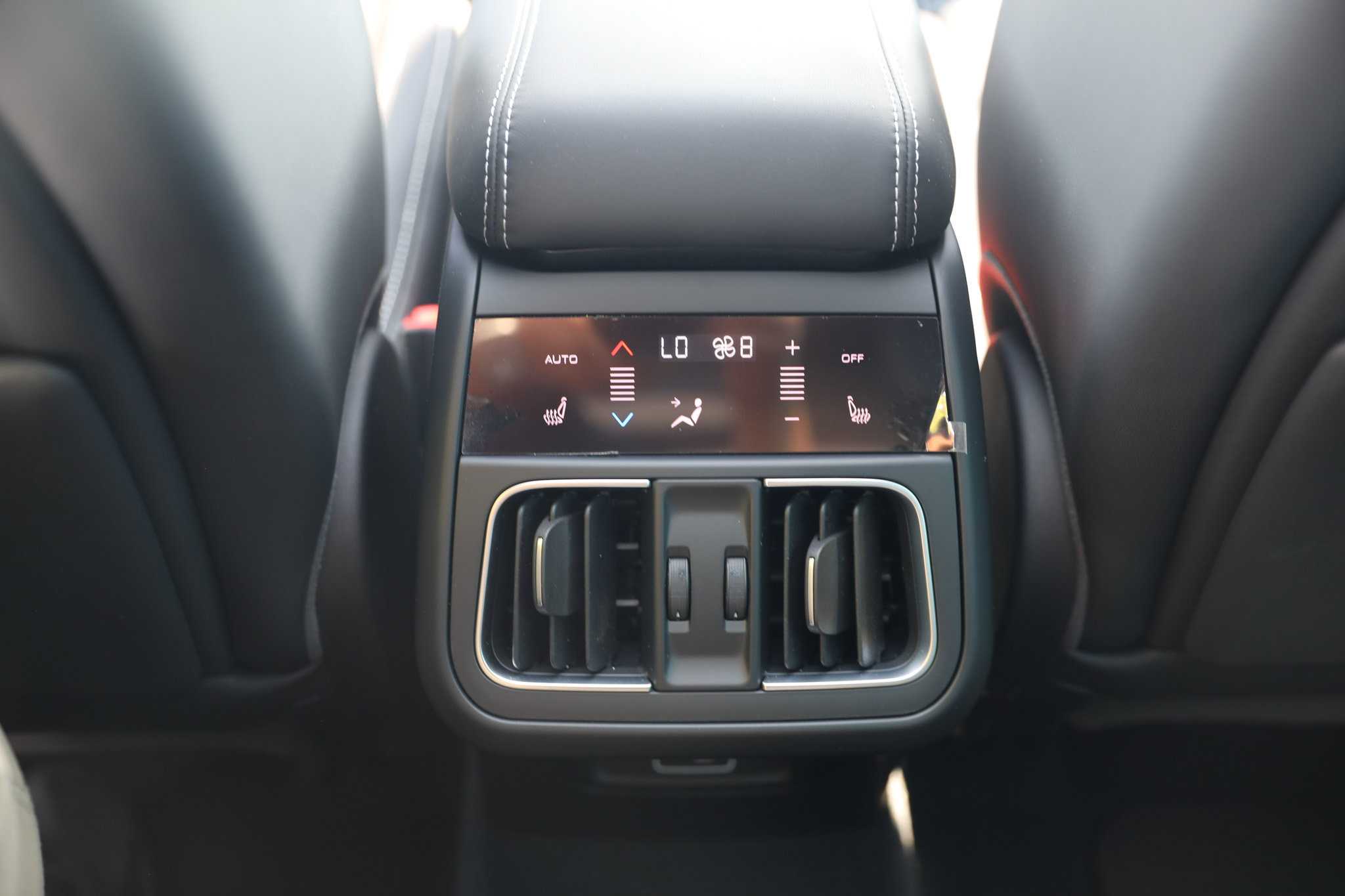 Used 2024 Maserati Grecale GT AWD/4WD image 44