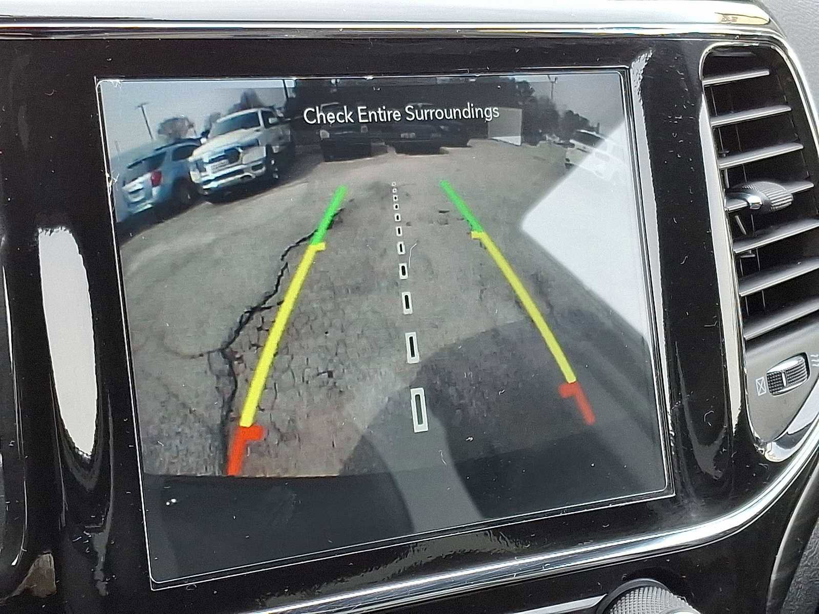 Used 2022 Jeep Grand Cherokee Laredo X image 21