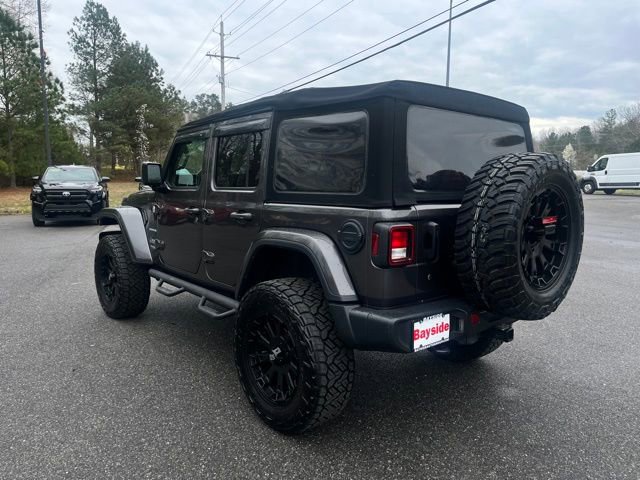 Used 2018 Jeep Wrangler Unlimited Sahara image 11