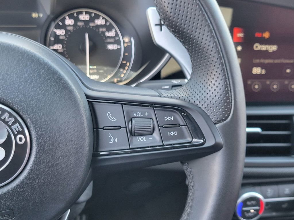 Used 2022 Alfa Romeo Giulia Veloce image 6