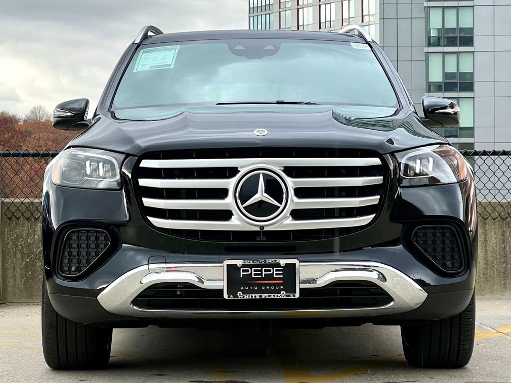 Certified 2025 Mercedes-Benz GLS 450 4MATIC image 3