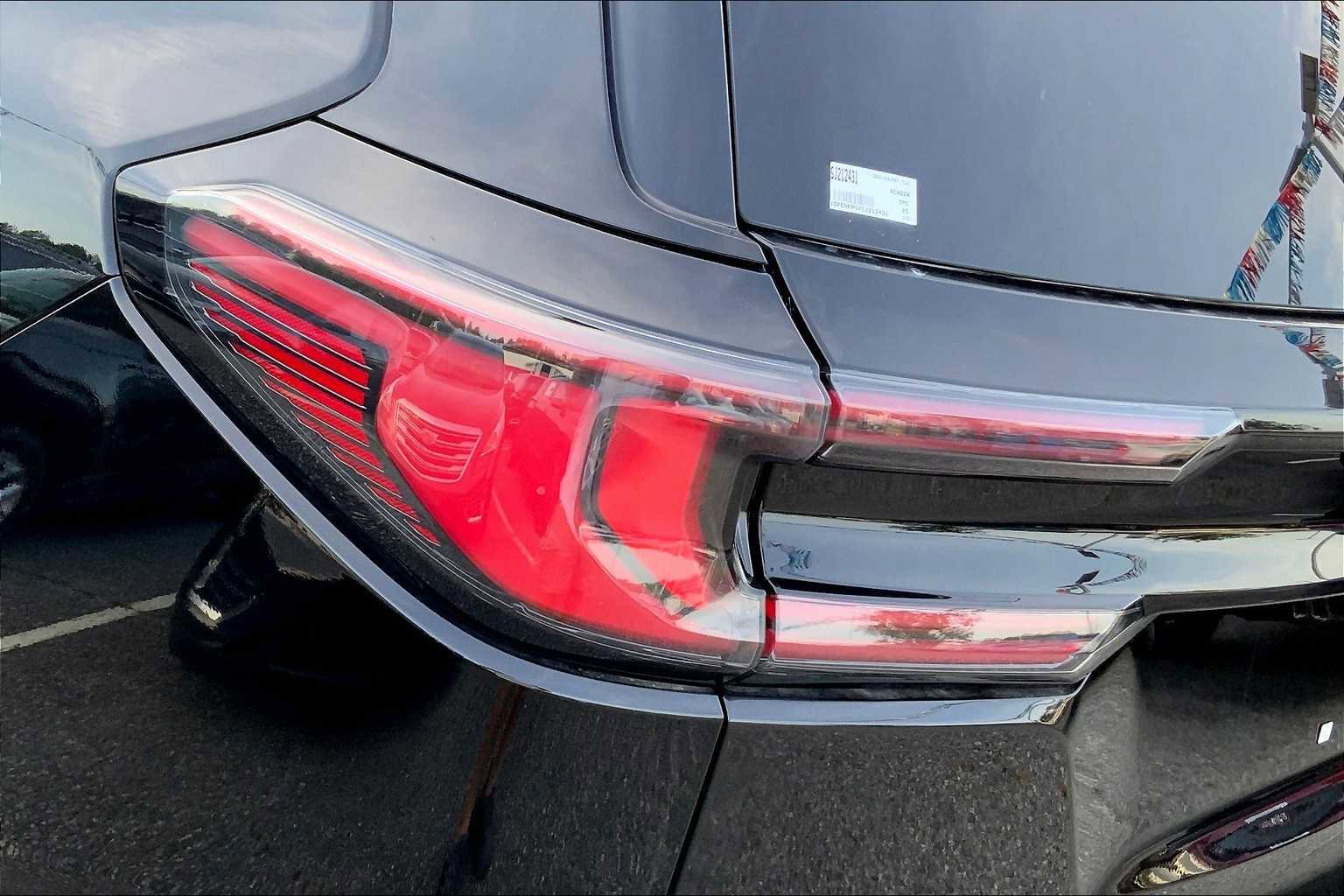 New 2025 GMC Acadia Elevation image 14