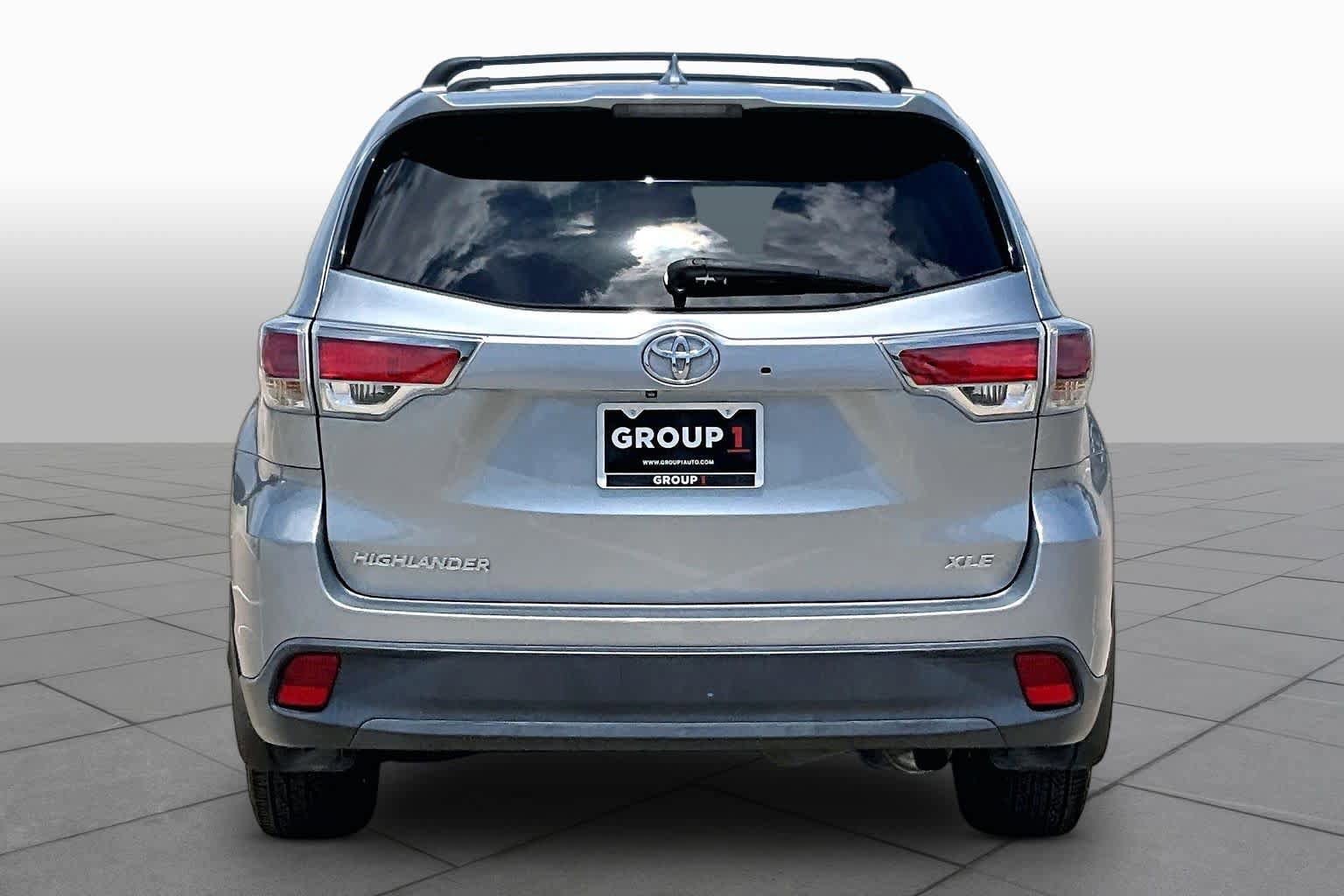 Used 2015 Toyota Highlander XLE FWD image 5