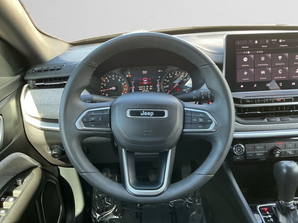 Used 2024 Jeep Compass Latitude image 12