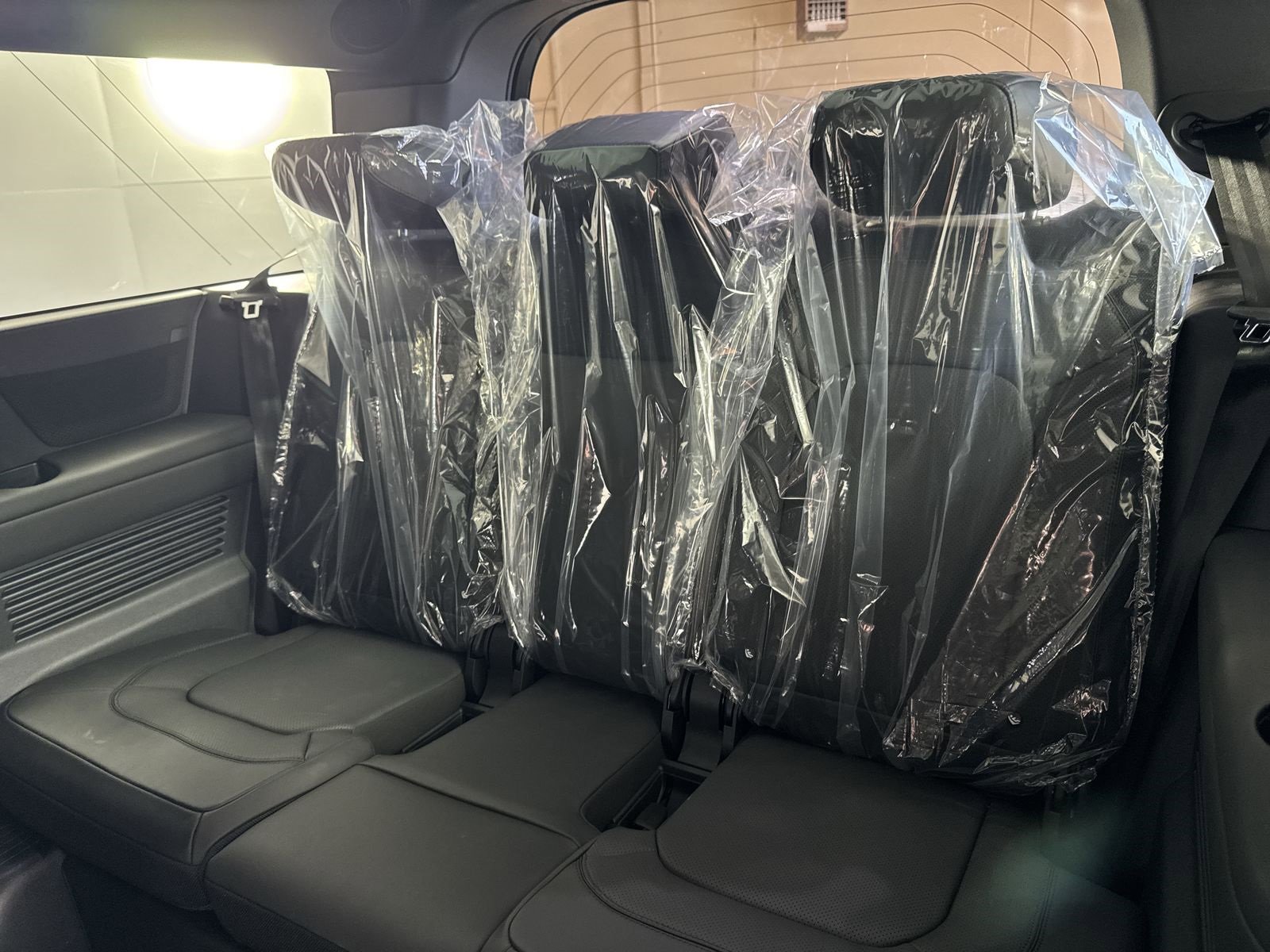 New 2025 Land Rover Defender 130 V8 image 28