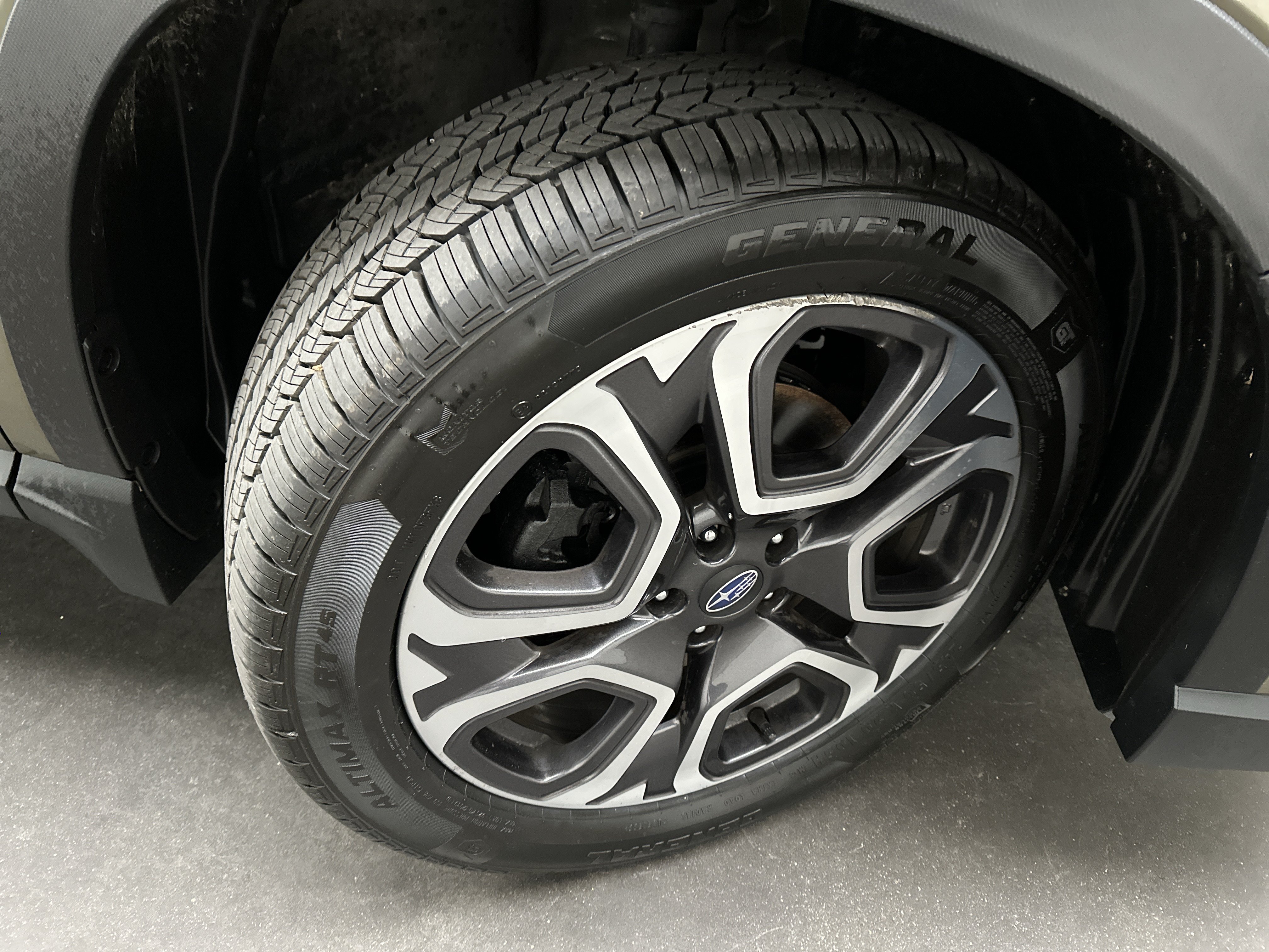 Used 2023 Subaru Ascent Touring AWD/4WD image 11