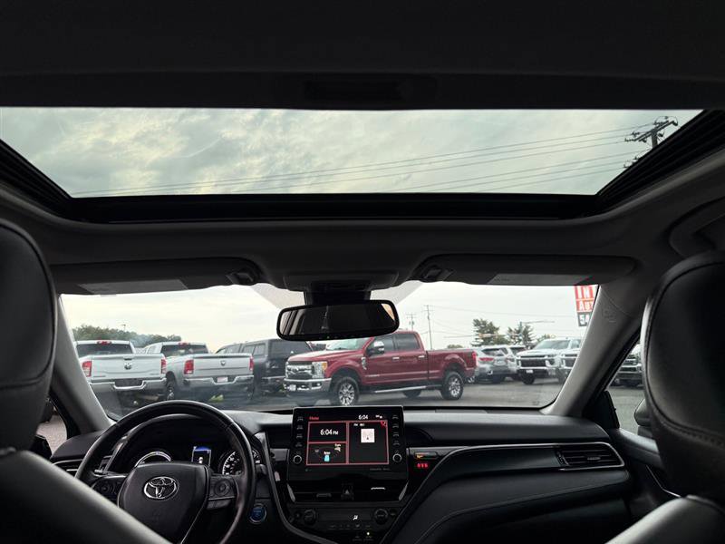 Used 2022 Toyota Camry SE image 22