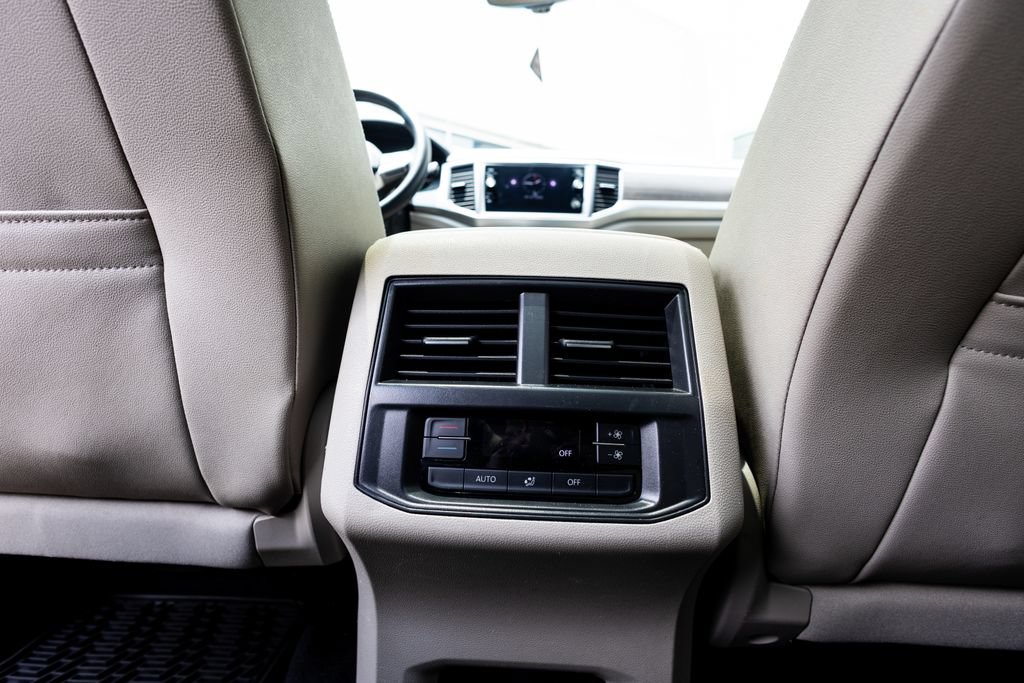 Used 2021 Volkswagen Atlas SE w/ Panoramic Sunroof Package FWD image 50