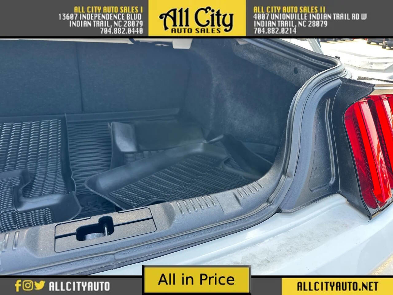 Used 2017 Ford Mustang GT image 26