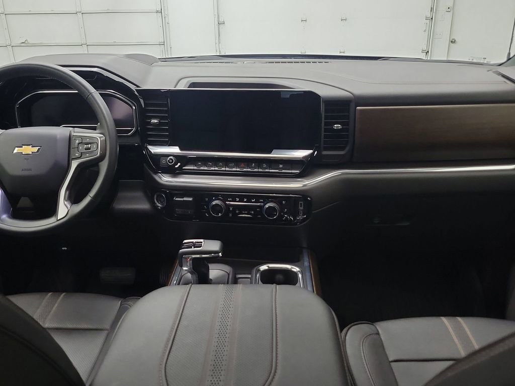 Used 2024 Chevrolet Silverado 1500 High Country w/ Technology Package image 22